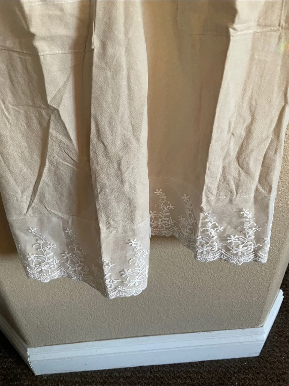 Cream Ruffled Apron with Embroidered Detail No Size Tag